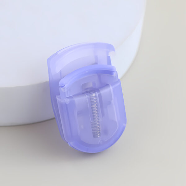Three-Color Transparent Plastic Eyelash Curler | Portable Design, a Curling Eyelash Curler - Image 4