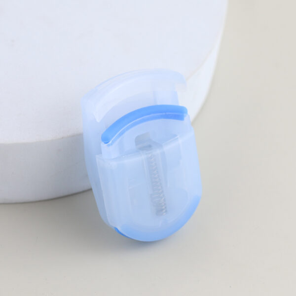Three-Color Transparent Plastic Eyelash Curler | Portable Design, a Curling Eyelash Curler - Image 5