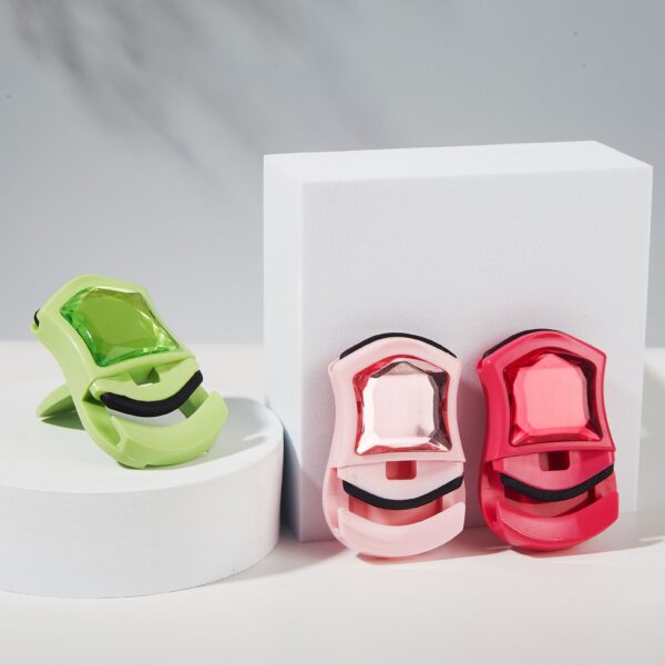 Three-Color Beauty Tool! High-value Eyelash Curler, Curling The Eyelashes To Create a Charming Curl