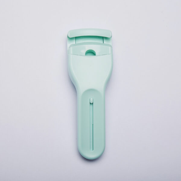Chic Dual - Color Eyelash Curler: Effortlessly Curl for Stunning Eyes - Image 4