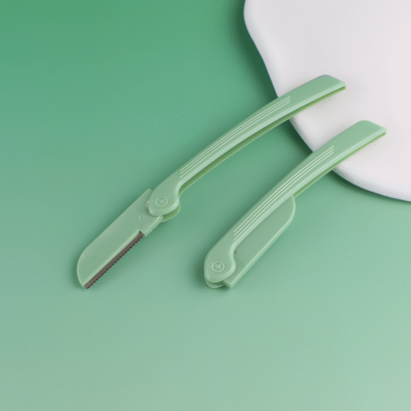Light Green Eyebrow Trimmer, Comfortable Grip, Precise Eyebrow Trimming, Easy To Shape Perfect Eyebrows - Image 2